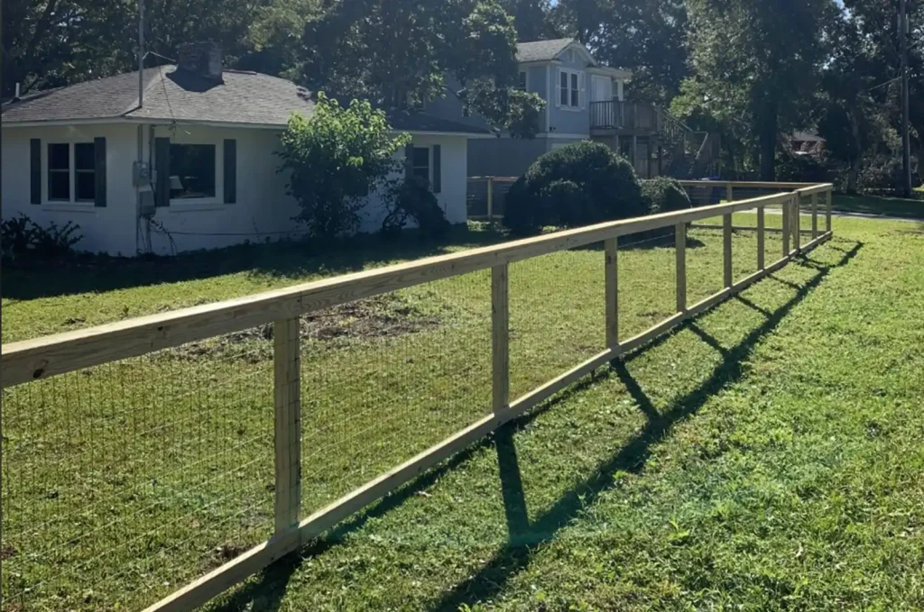 Understanding Your Fence Options: Aluminum, Vinyl, Wood & Chain-Link