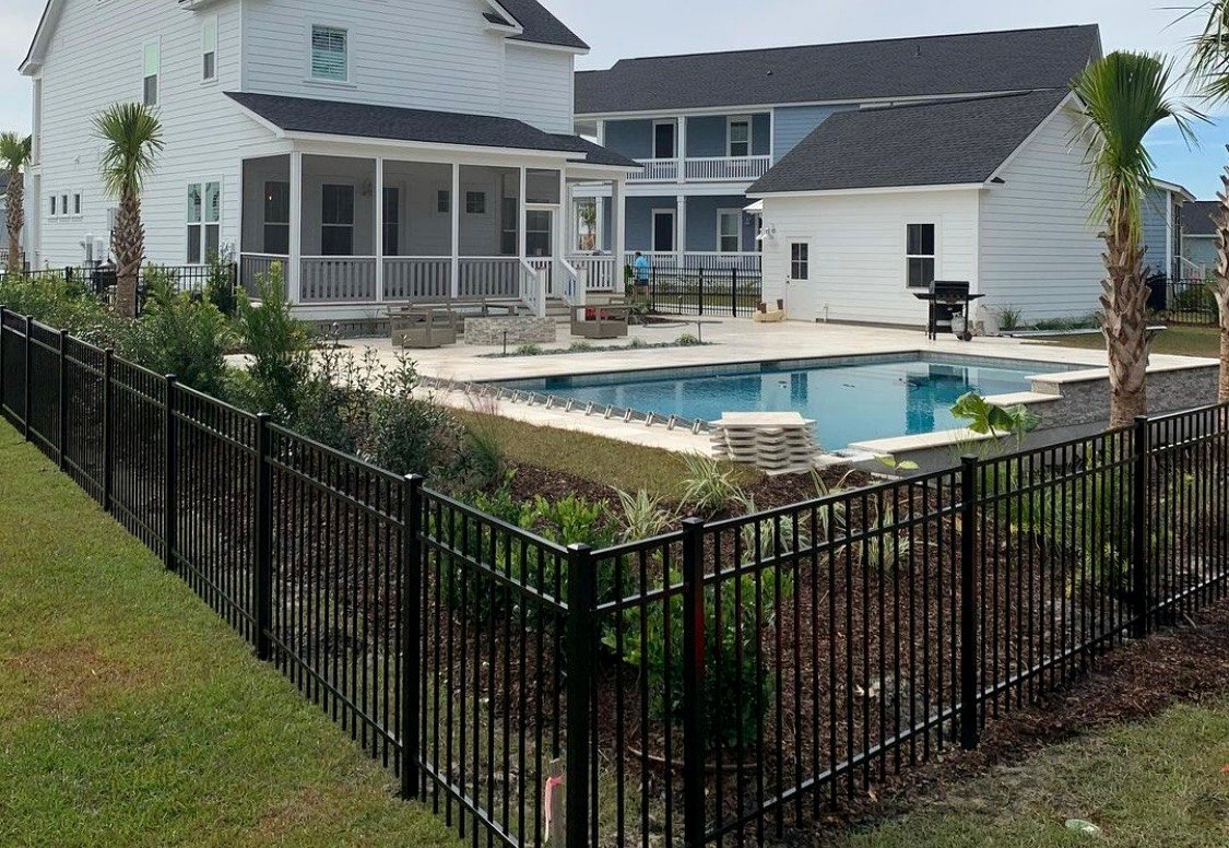 Neighborhoods &<br />
Areas We Serve in Bluffton